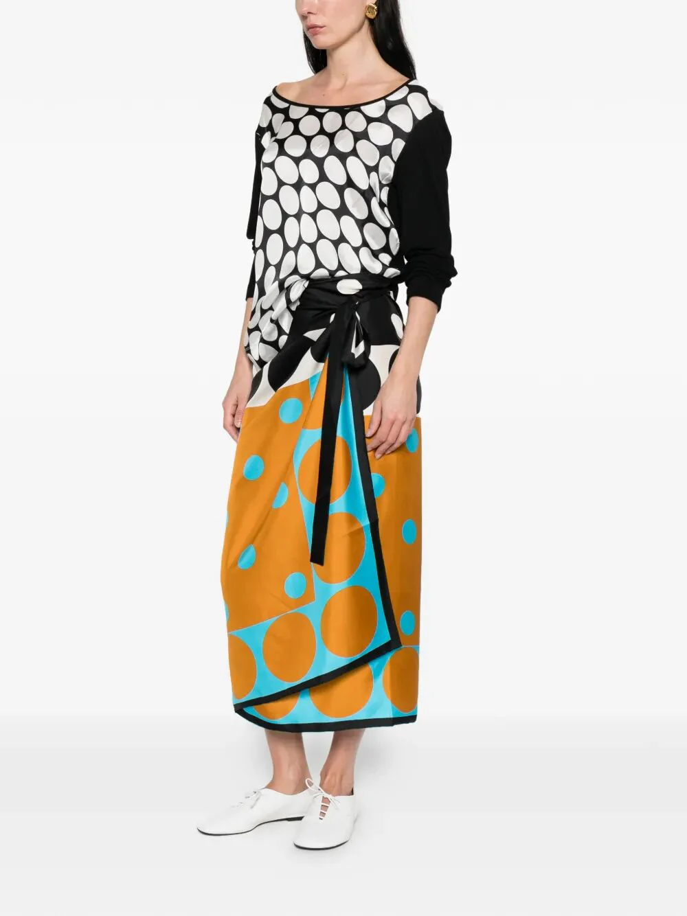 CONTRAST GRAPHIC-PRINT SILK WRAP SCARF-SKIRT - Image 2