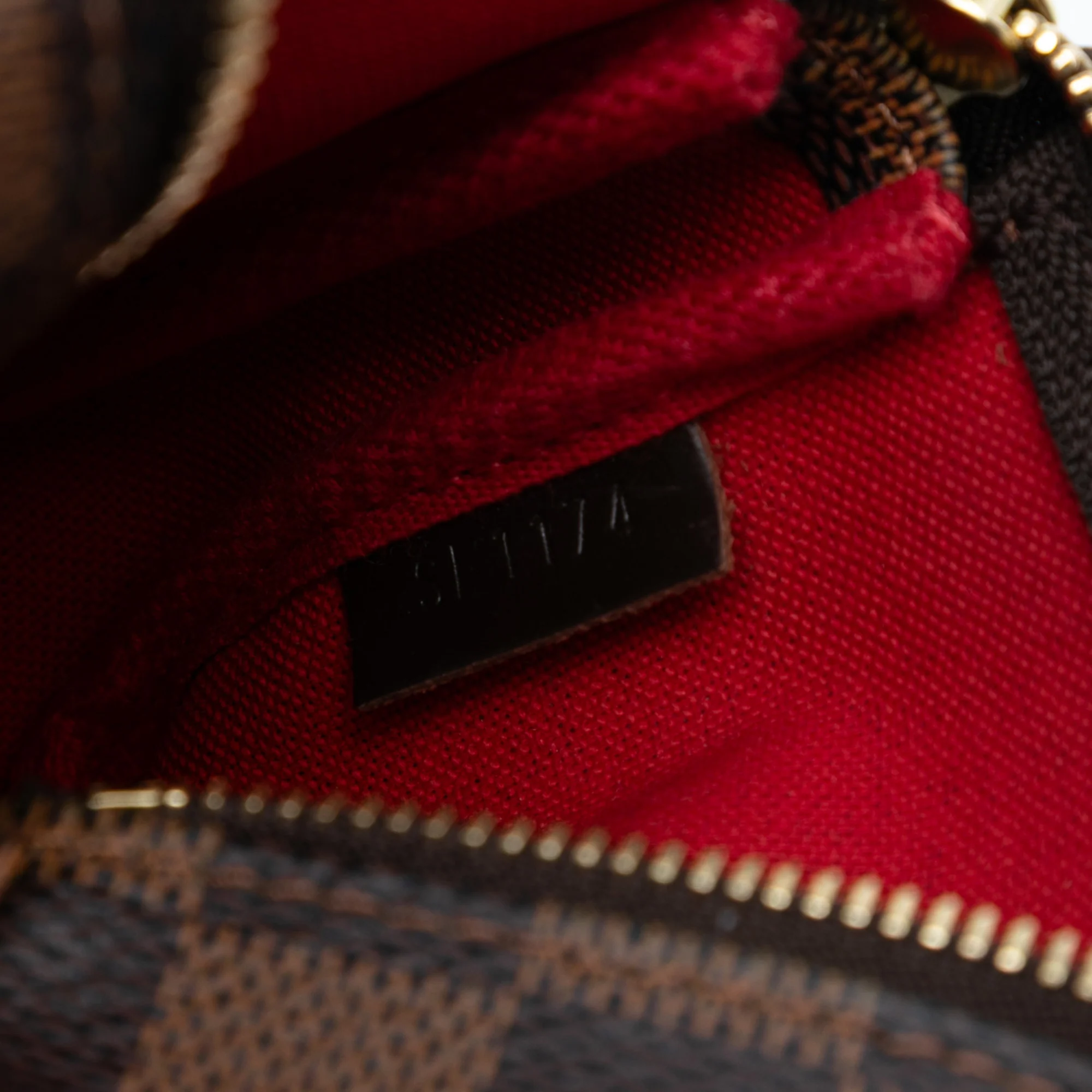 Damier Ebene Mini Pochette Accessoires - Image 6