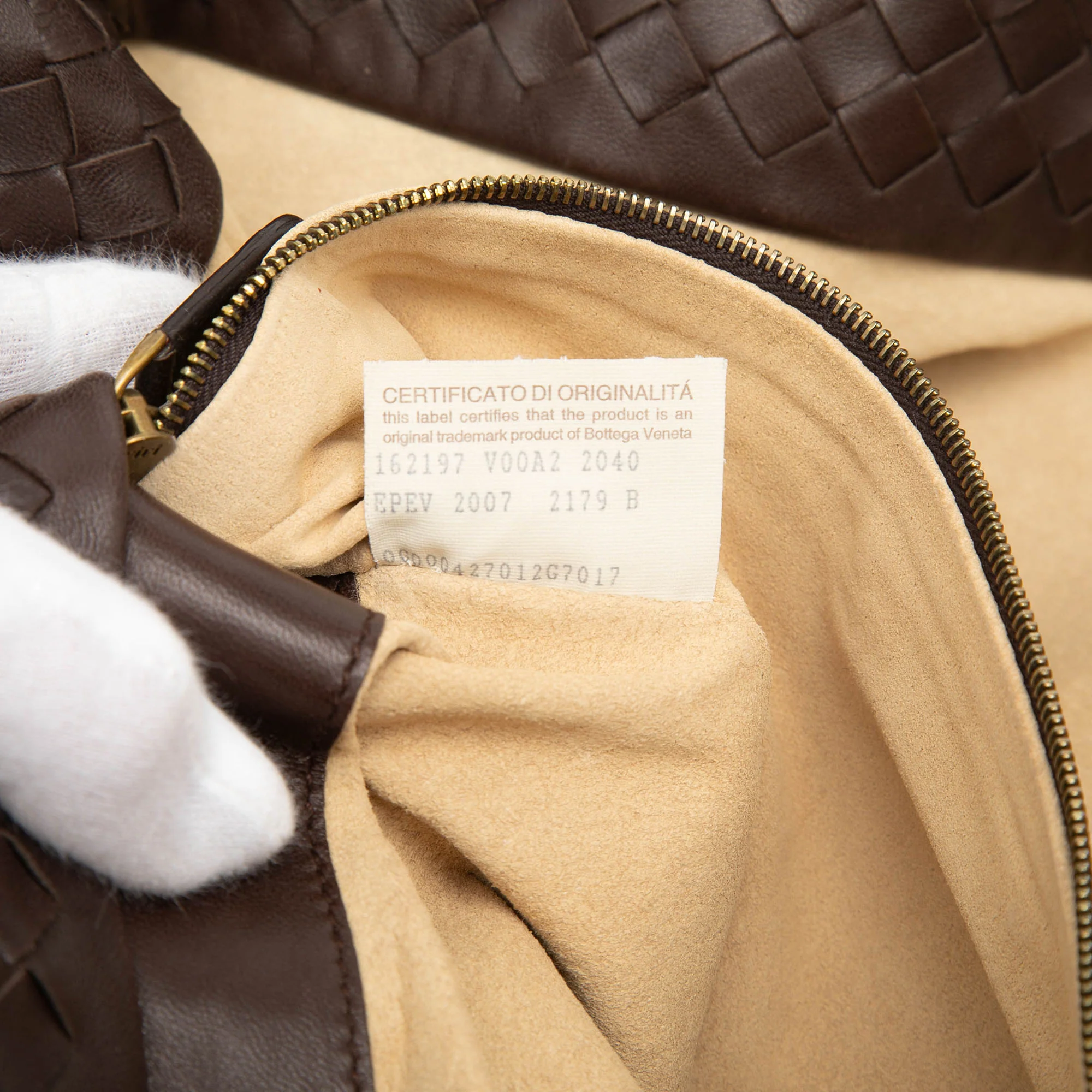 Large Nappa Intrecciato Capri Tote - Image 7