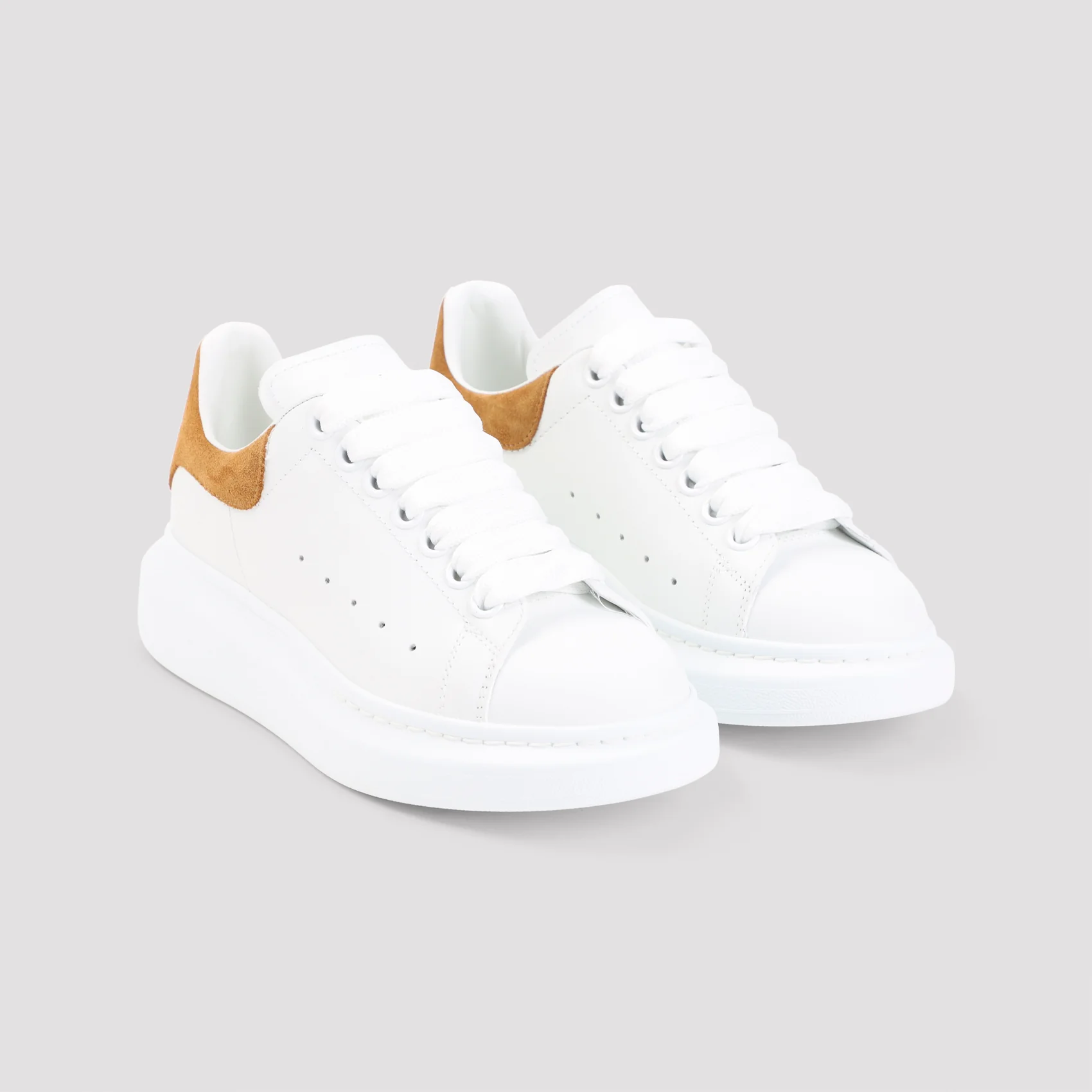 OVERSIZED SNEAKERS - Image 4